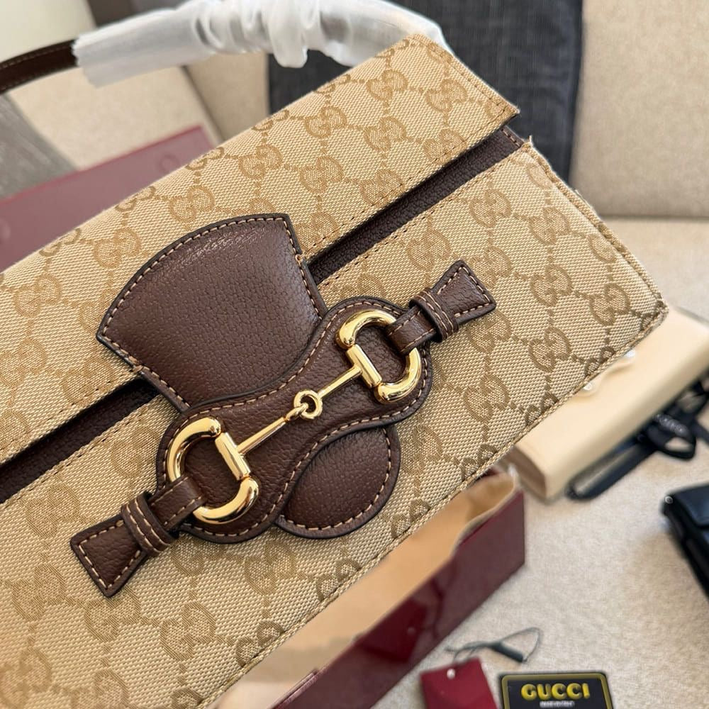 Gucci Horsebit Ristretto Medium Shoulder Bag Sand Brown