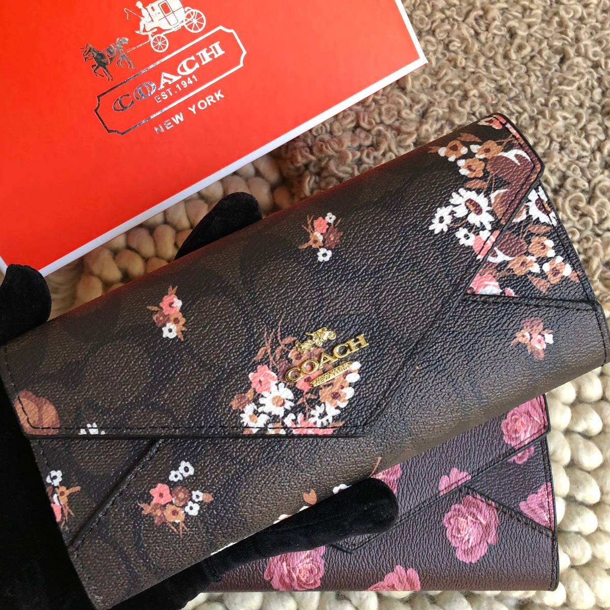 Trendy Coach Handbag for Women (LE3428)