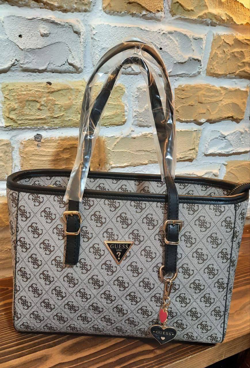 Trendy Guess Handbag for Women (LE3510)