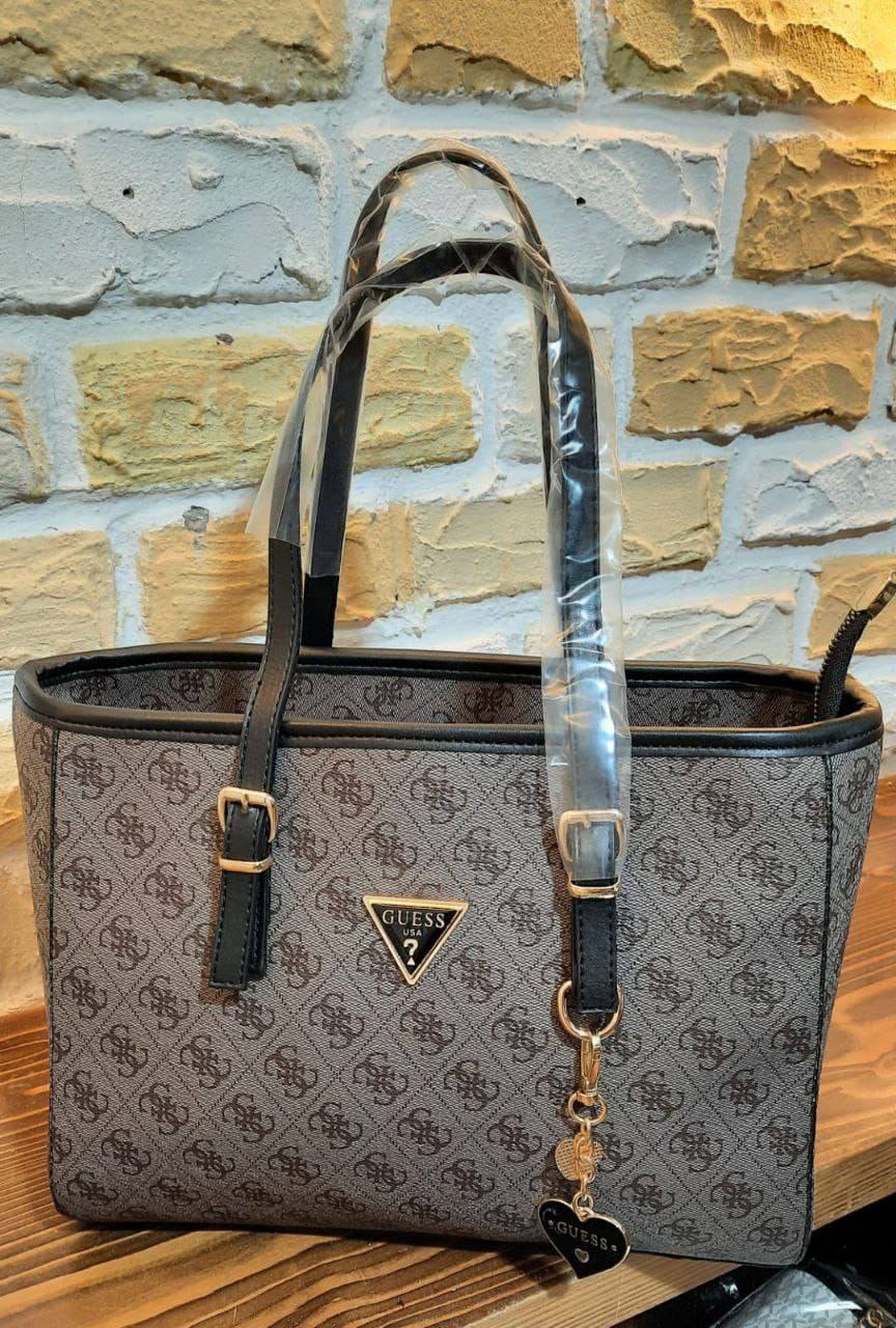 Trendy Guess Handbag for Women (LE3512)