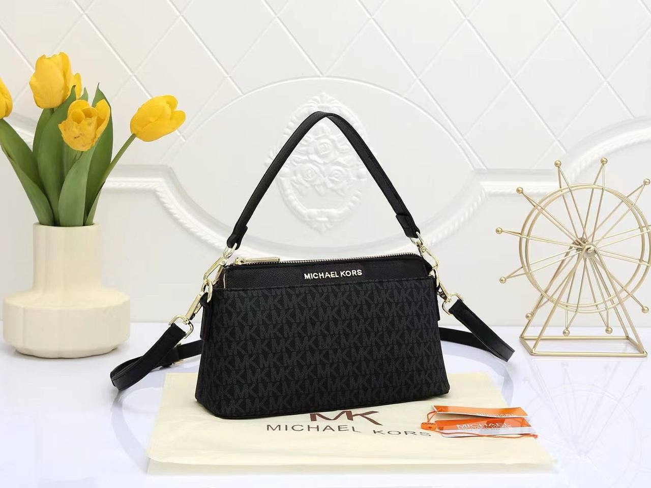 Trendy Women's Michael Kors Sling Bag (LE2653)