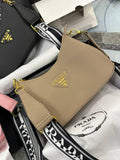 Trendy Prada Handbag for Women (LE3594)