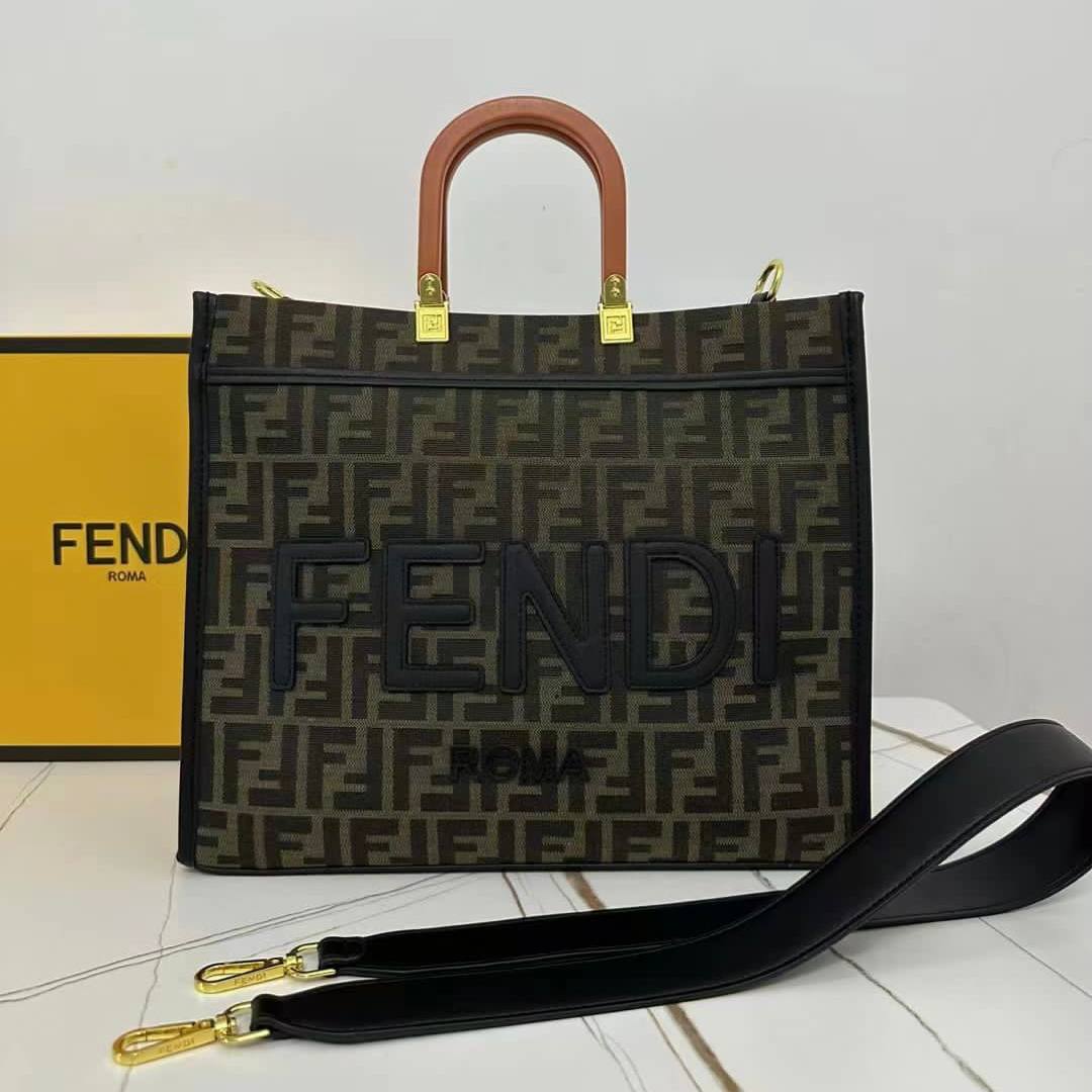 Stylish Fendi Tote Bag, Acrylic Latest Edition (LE0290)