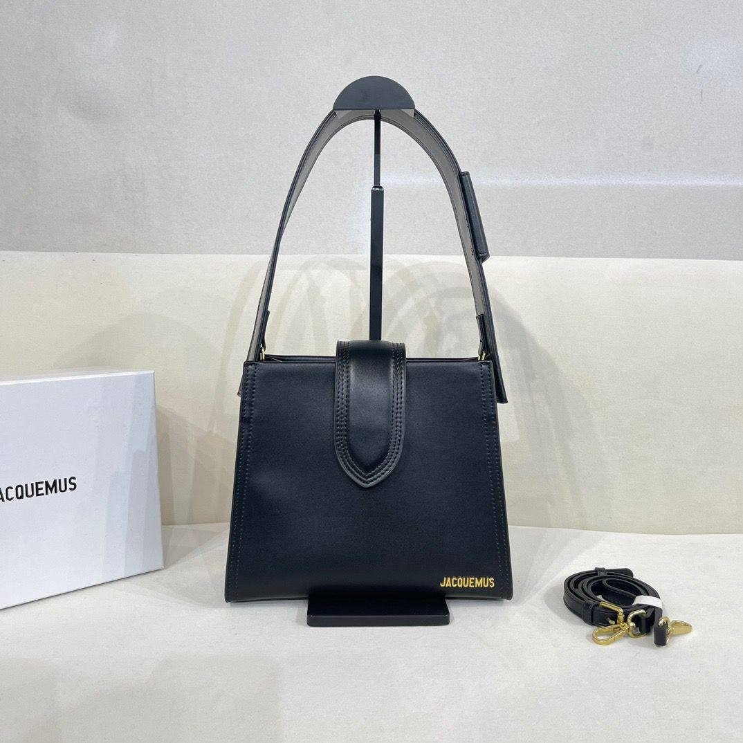 Le Chiquito Jacquemus Hobo Bag For Women (LE0338)
